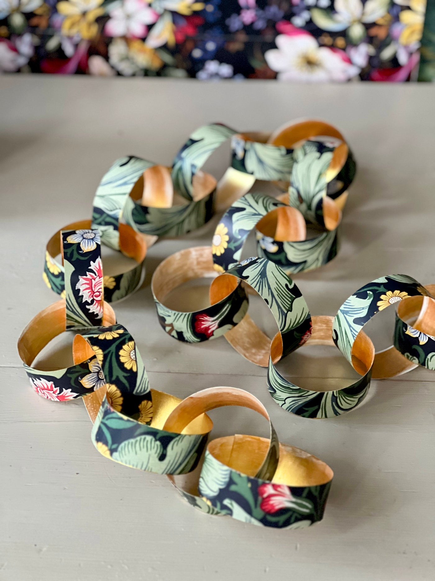 Paper Chain Kit William Morris Green & Gold